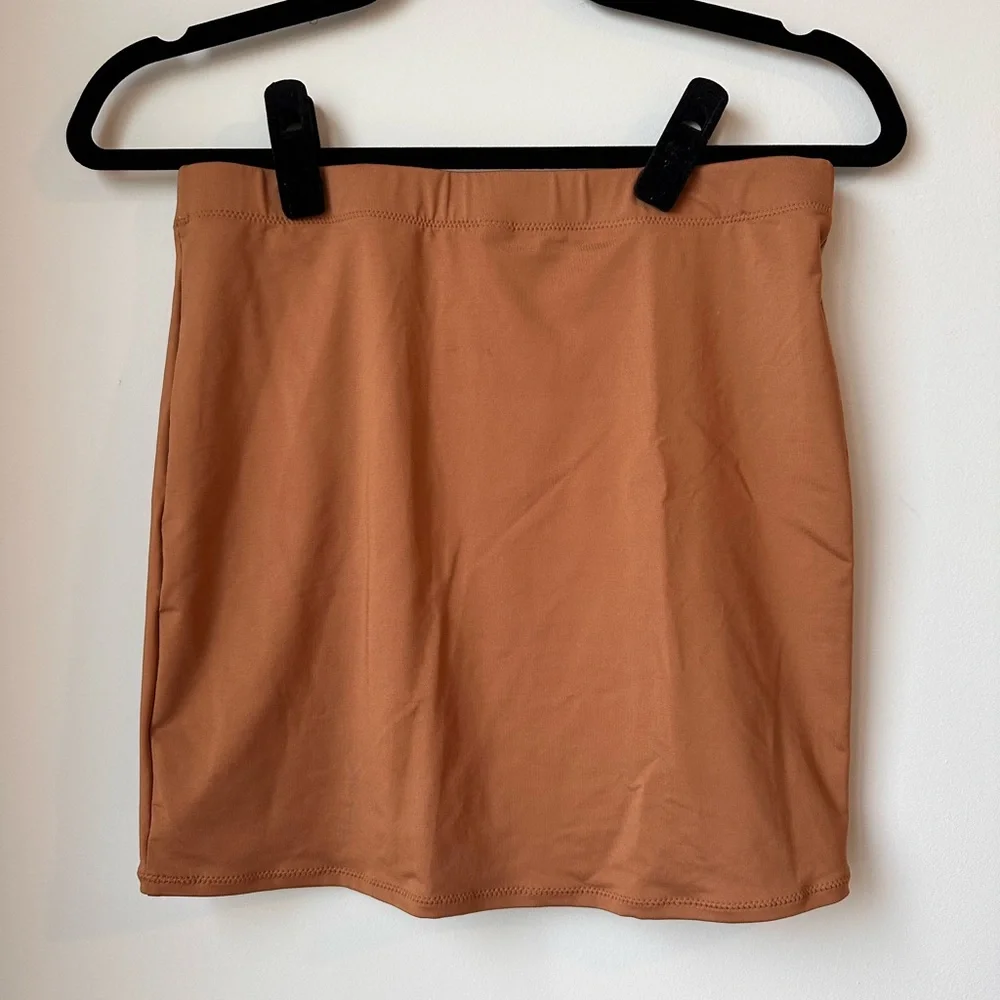 SKIMS Women’s Swim Sarong in Warm Brown